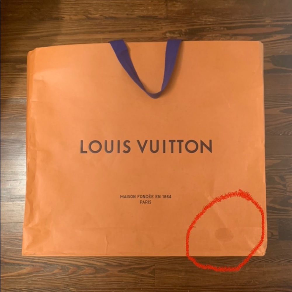 Authentic Louis Vuitton shopping & box - Picture 3 of 7